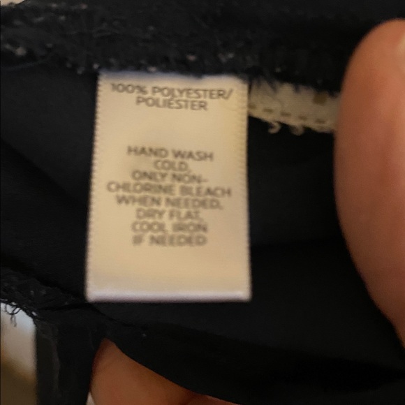 Simple collared LOFT top - Picture 3 of 6